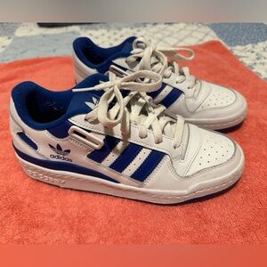 Adidas forum low blue